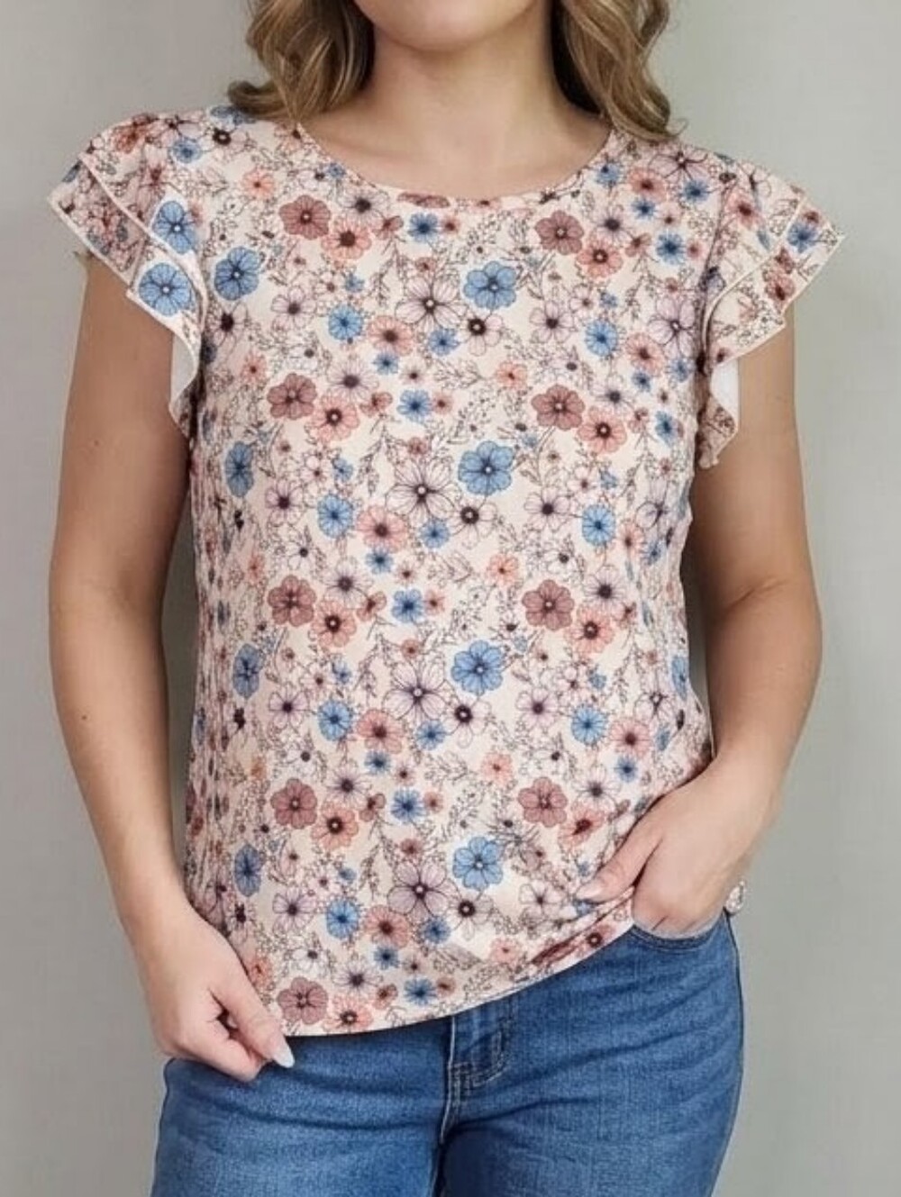 NWT Floral Ruffled Romantic Feminine Flutter Sleeve Boho Blouse Top - Medium